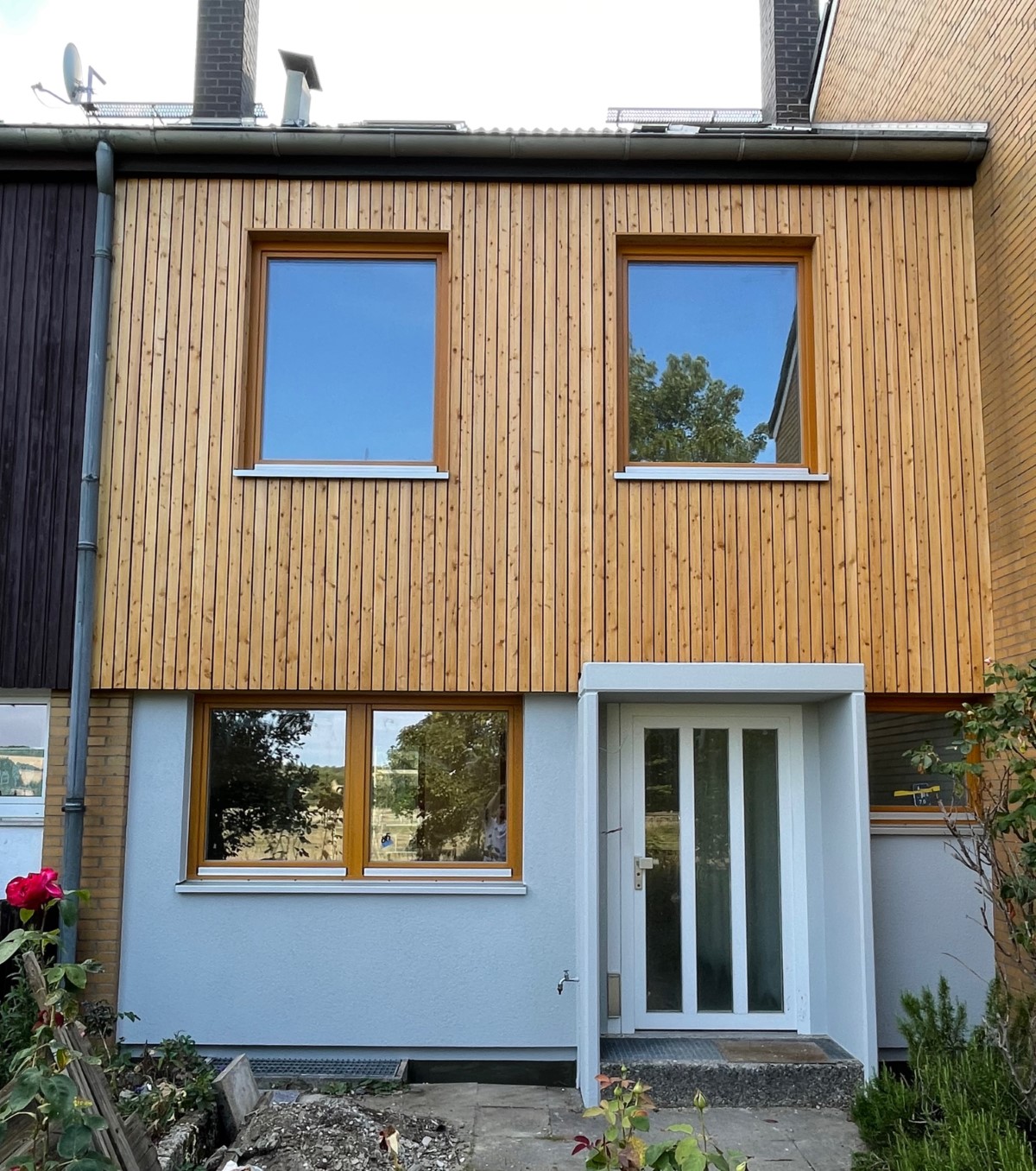 IMG_6033 (1) (Custom)